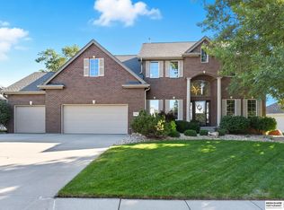 5801 N 163rd St, Omaha, NE 68116