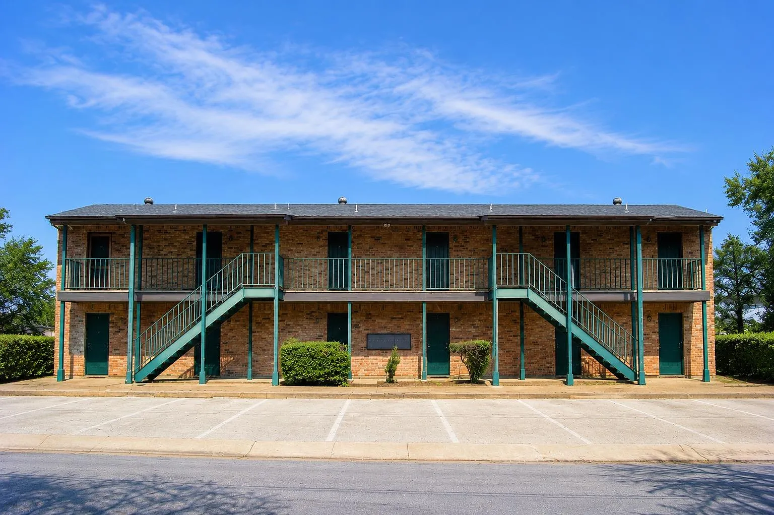 1 bed, 1.0 bath, 432 sqft, $950 — Photo 1