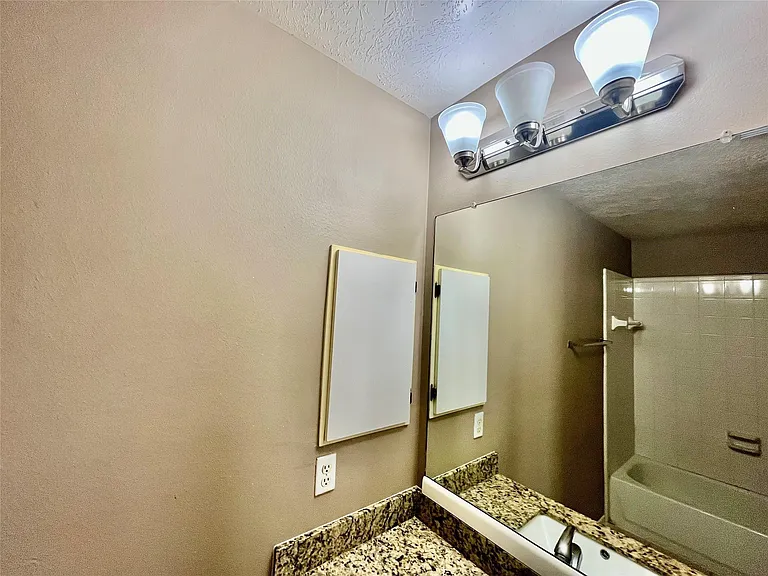 146 Skycrest Dr — Photo 9