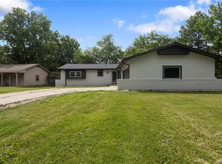 8320 Willow Way, Raytown, MO 64138