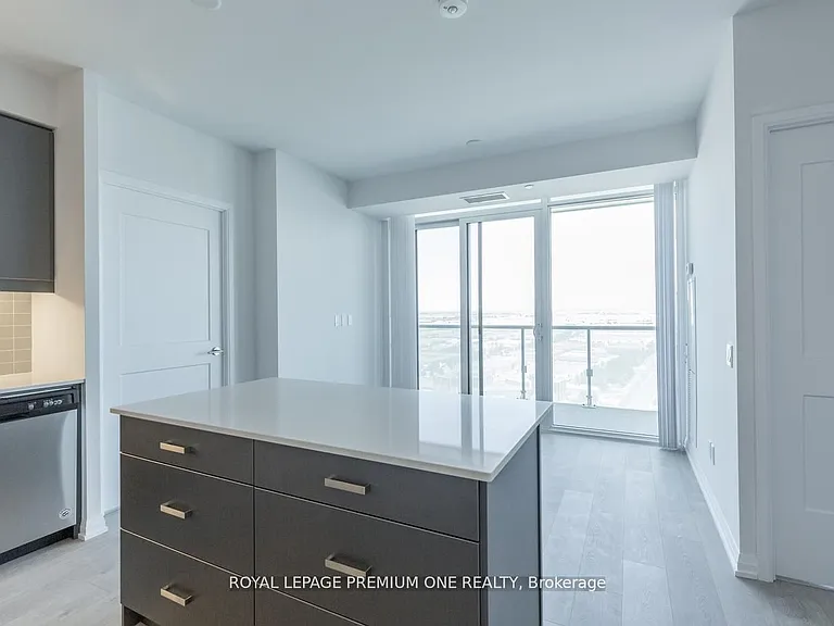 7895 Jane St #2614 — Photo 16