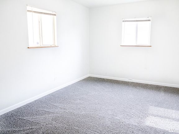 5th image of 5214 S Park Ave