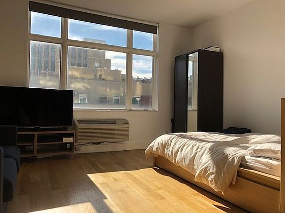 3rd image of 226 50th Ave APT 5A