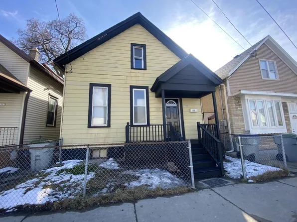 1009 West Greenfield AVENUE, Milwaukee, WI 53204
