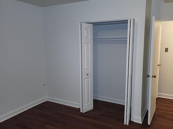 4th image of 1111 Arlington Blvd APT 329