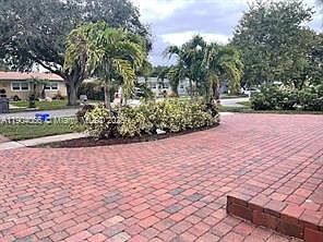 3rd image of 3126 Egremont Dr
