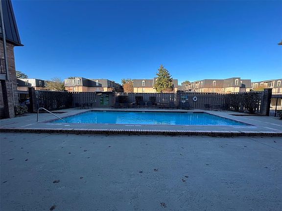 3rd image of 2400 N Braeswood Blvd APT 231