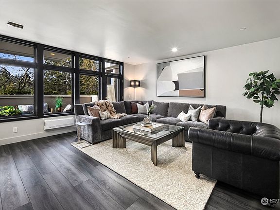 5th image of 600 Bellevue Way SE #102
