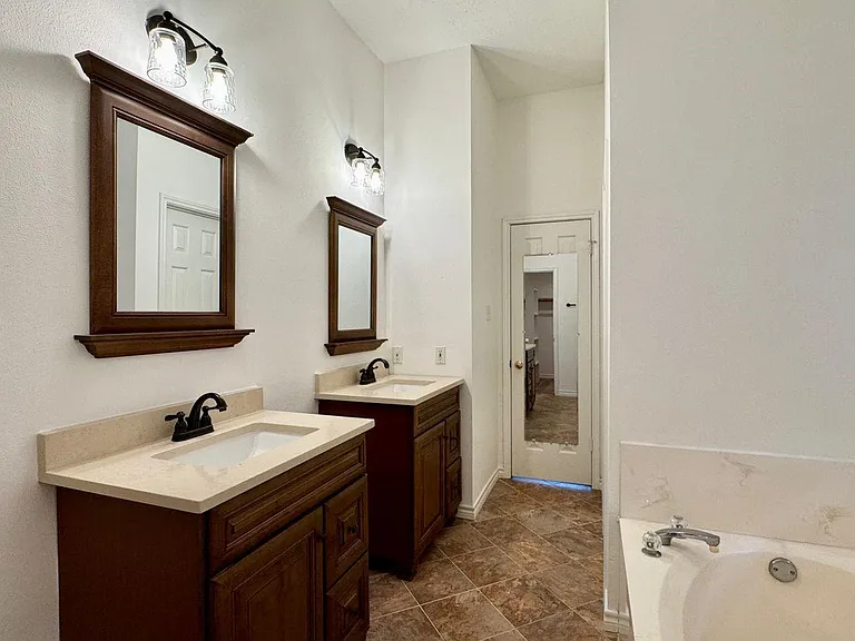 15027 Winding Black Cherry Ln — Photo 23