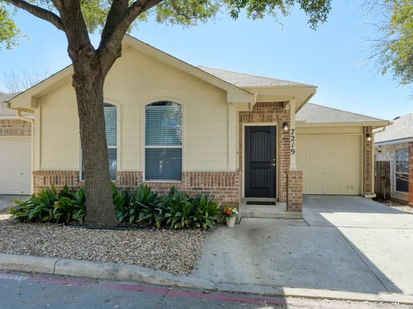 7219 Painter Way, San Antonio, TX 78240