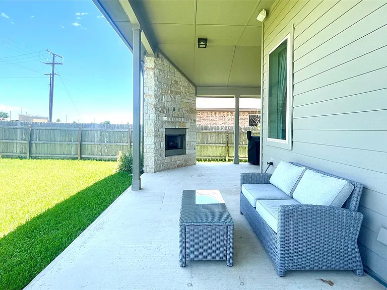 6829 Brindisi Pl — Photo 31