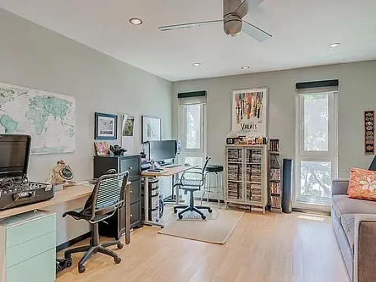 11789 Montana Ave #7 — Photo 10