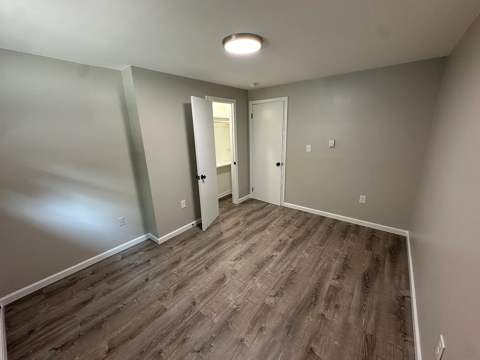 2 bed, 700 sqft, $2,000 — Photo 4