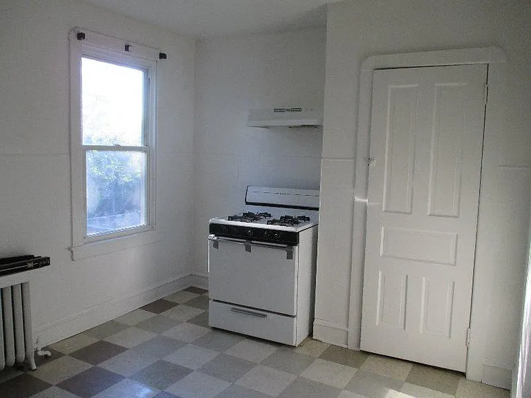 118 Cherry St — Photo 7