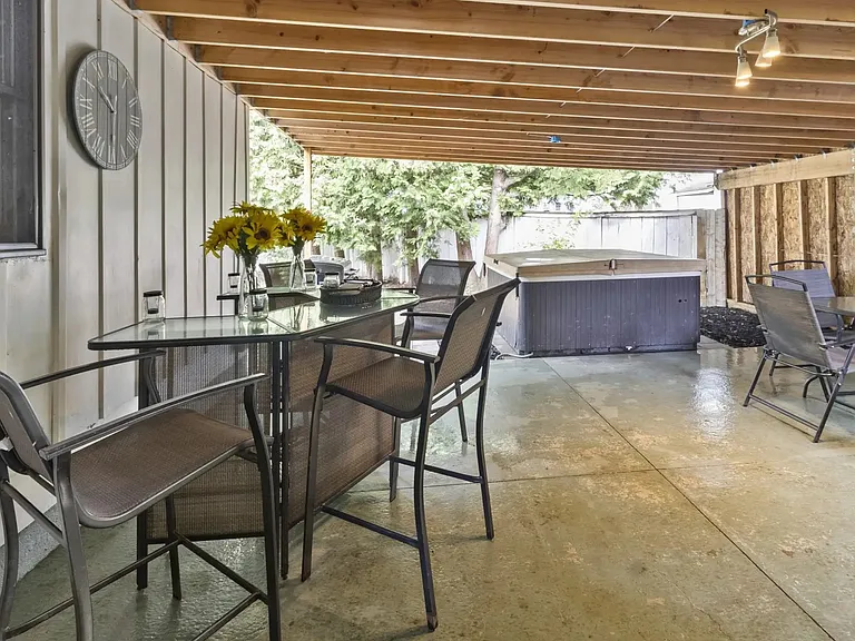 4 Hathorn St — Photo 9
