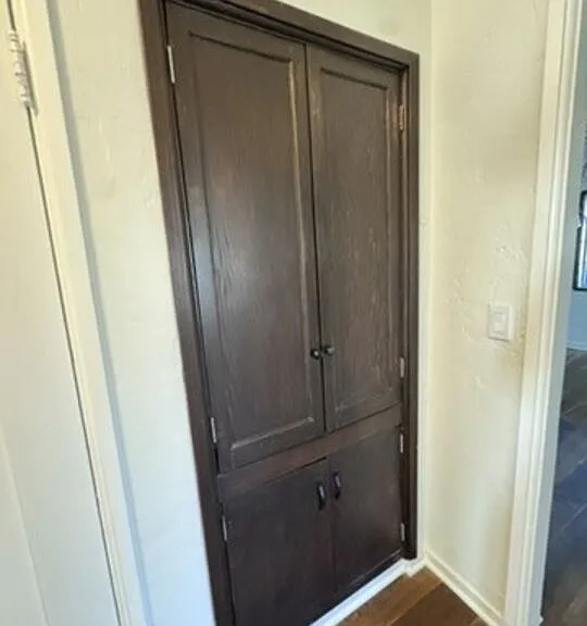 1425 S Curson Ave — Photo 25
