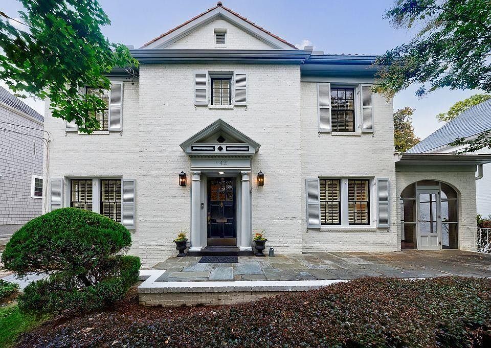 1st image of 42 Camden Rd NE