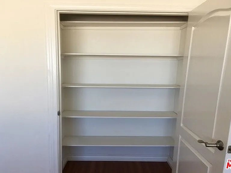 828 N Hudson Ave #207 — Photo 4