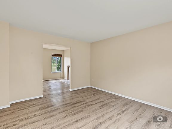 4th image of 21258 W Cascade Ct