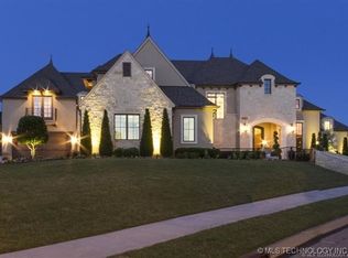 8005 S Guthrie Ave W, Tulsa, OK 74132