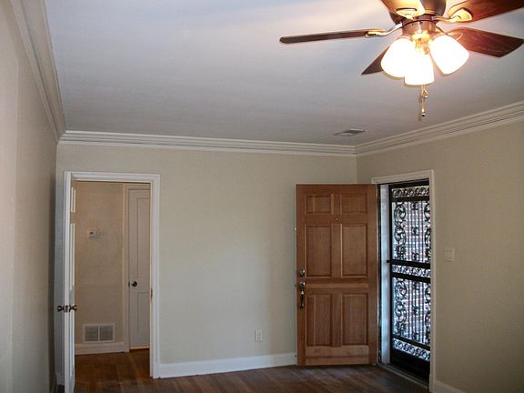 2nd image of 3855 Spottswood Ave