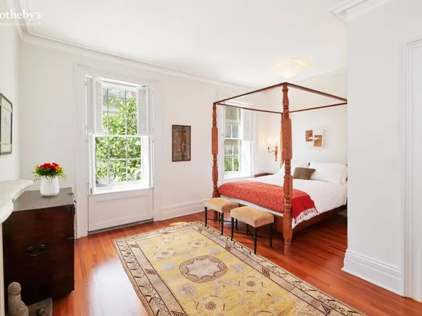 225 East 62nd Street image 6 of 17