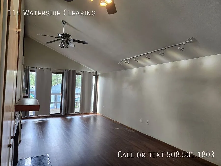 Spacious 2-Bedroom Townhouse with Vaulted Ceilings & Natural Light Available Now — Photo 2