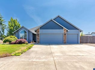 38886 SW 5th Ave, Scio, OR 97374