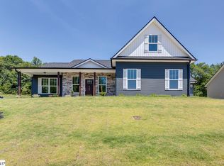 208 Legacy Ln, Pickens, SC 29671