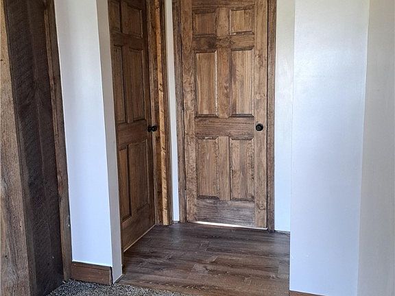 5th image of 761 Zandona St