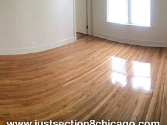 3rd image of 636 N Lamon Ave #1