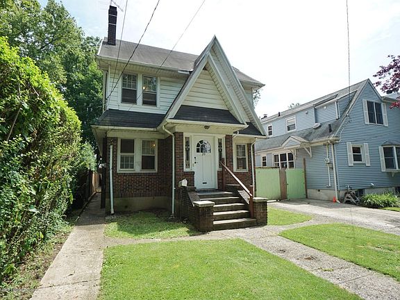 2nd image of 20 Glenwood Pl