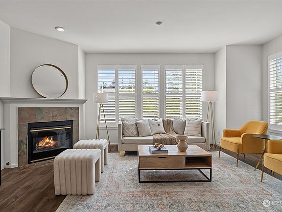 5th image of 16034 NE 94th Way