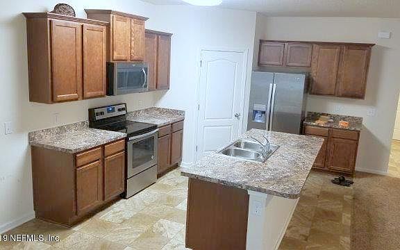 3rd image of 6877 Langford St