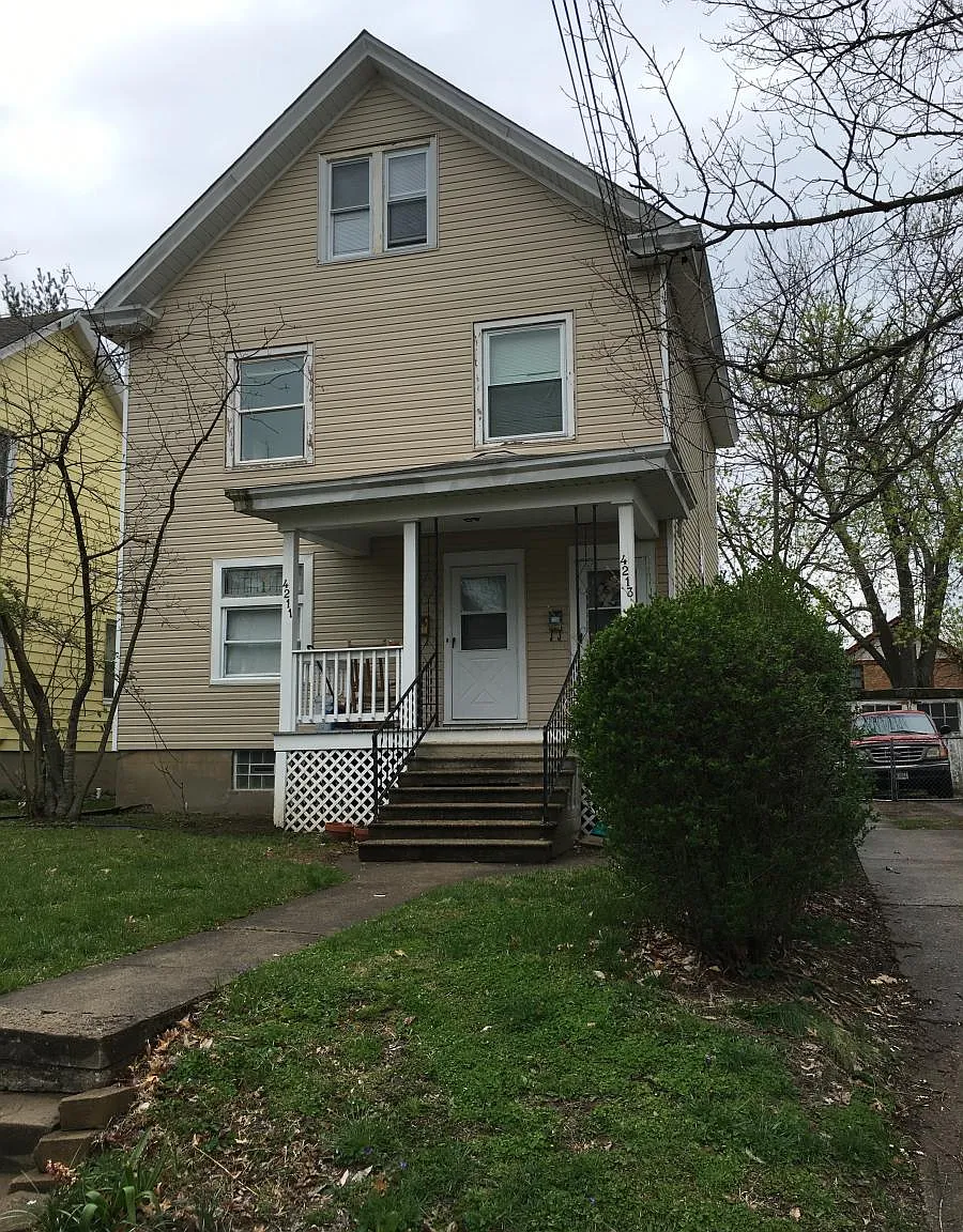 2 bed, 1300 sqft, $1,400 — Photo 1