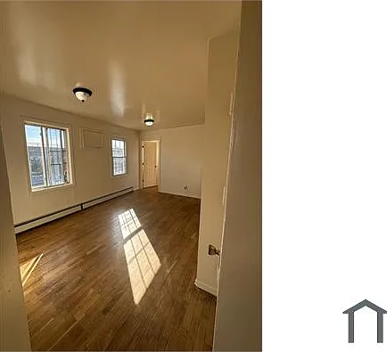 3 bed, $3,431 — Photo 2