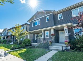 1080 Watt Promenade SW, Edmonton, AB T6X1T7