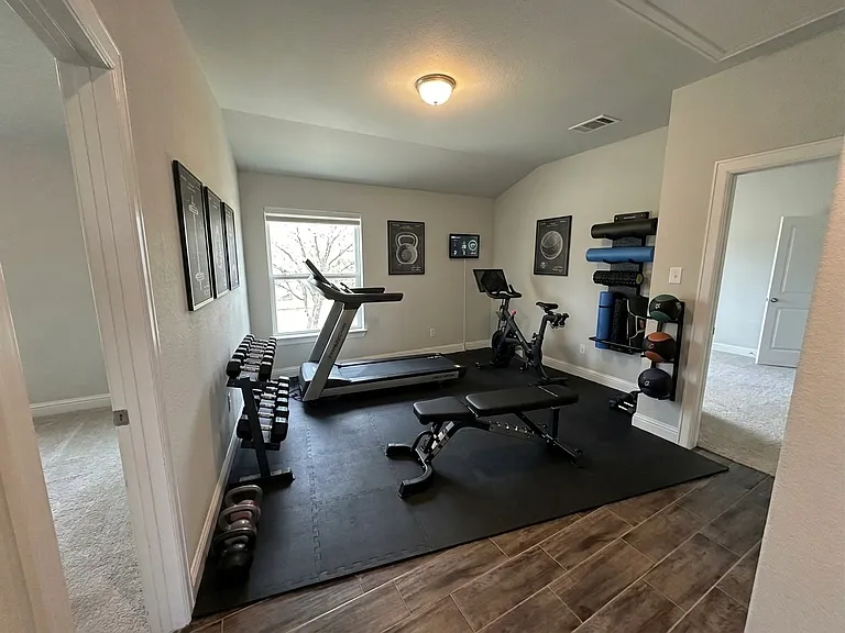 4300 Liberty Ln — Photo 8