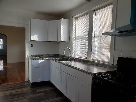 5th image of 5636 N Kimball Ave APT 1
