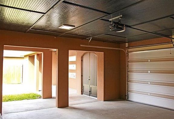 5th image of 2413 Baylor Ave