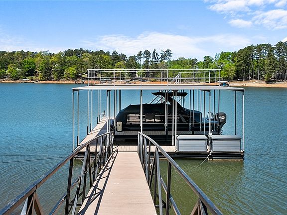 3rd image of 384 Lakemont Dr