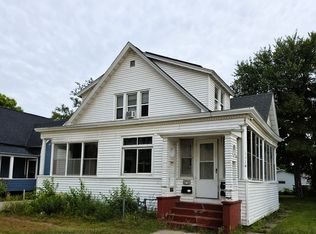 1114 W 6th St #4, Winona, MN 55987