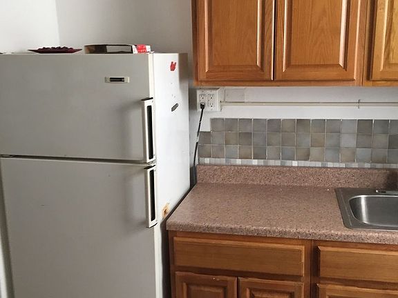 5th image of 3031 34th St APT 2