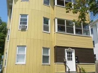 31 Stanton St, Worcester, MA 01605