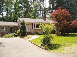 10 Hillside Ave, Westford, MA 01886