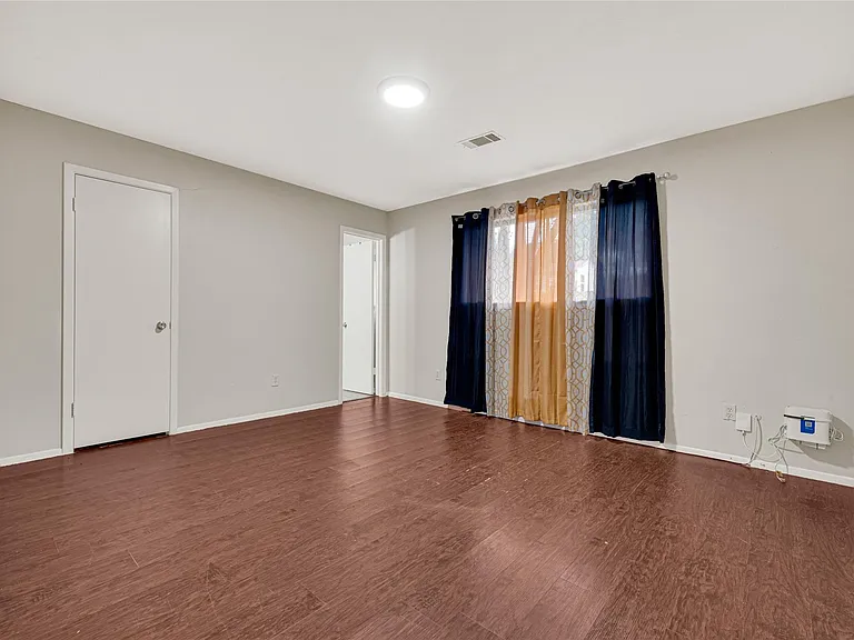 11826 Oceanview St — Photo 15