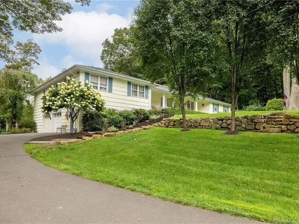 206 Mimosa Circle, Ridgefield, CT 06877