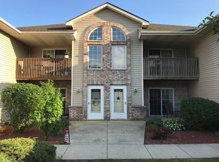 3016 Meyer Ct, Racine, WI 53406