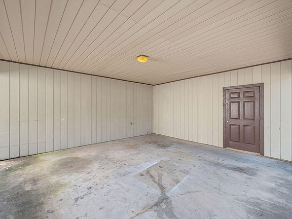 4th image of 205 Bartonwood Ct