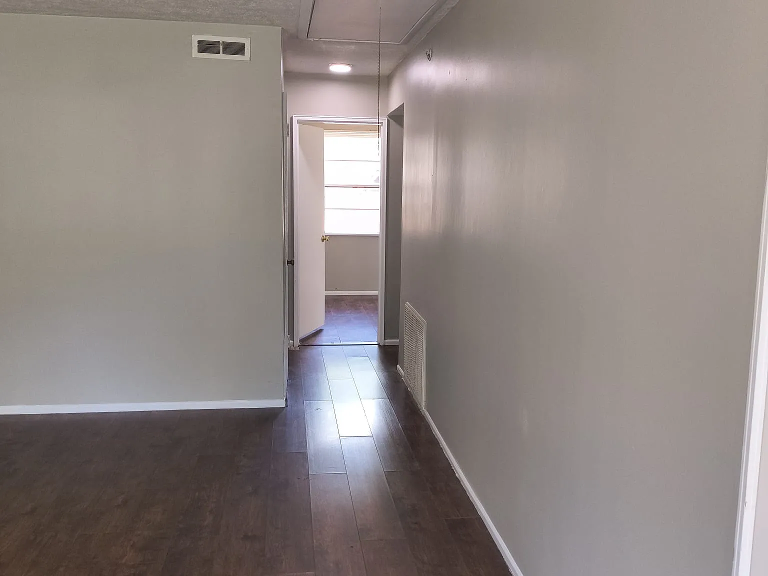 2 bed, 1006 sqft, $1,100 — Photo 3